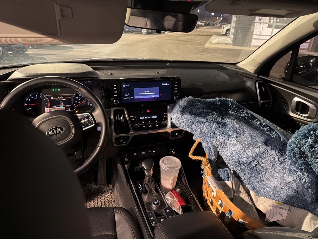 2021 KIA SORENTO - Image 9