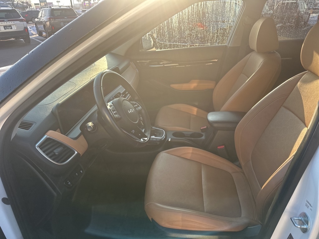 2024 KIA SELTOS - Image 9