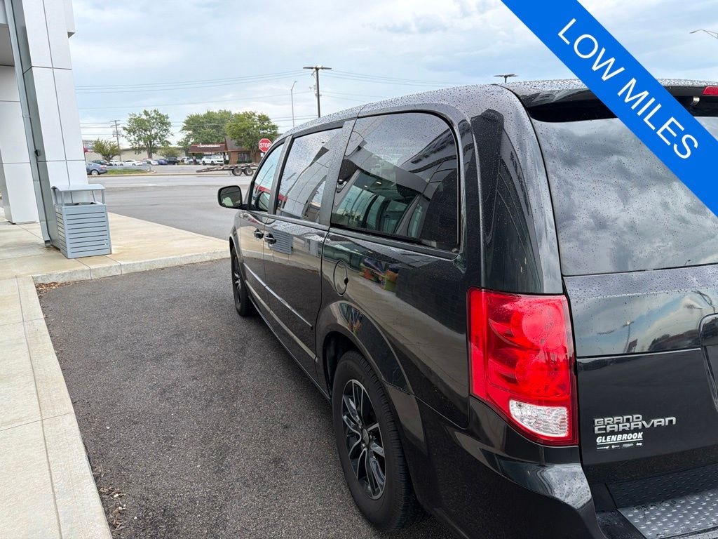 Used 2016 Dodge Grand Caravan SXT Minivan/Van