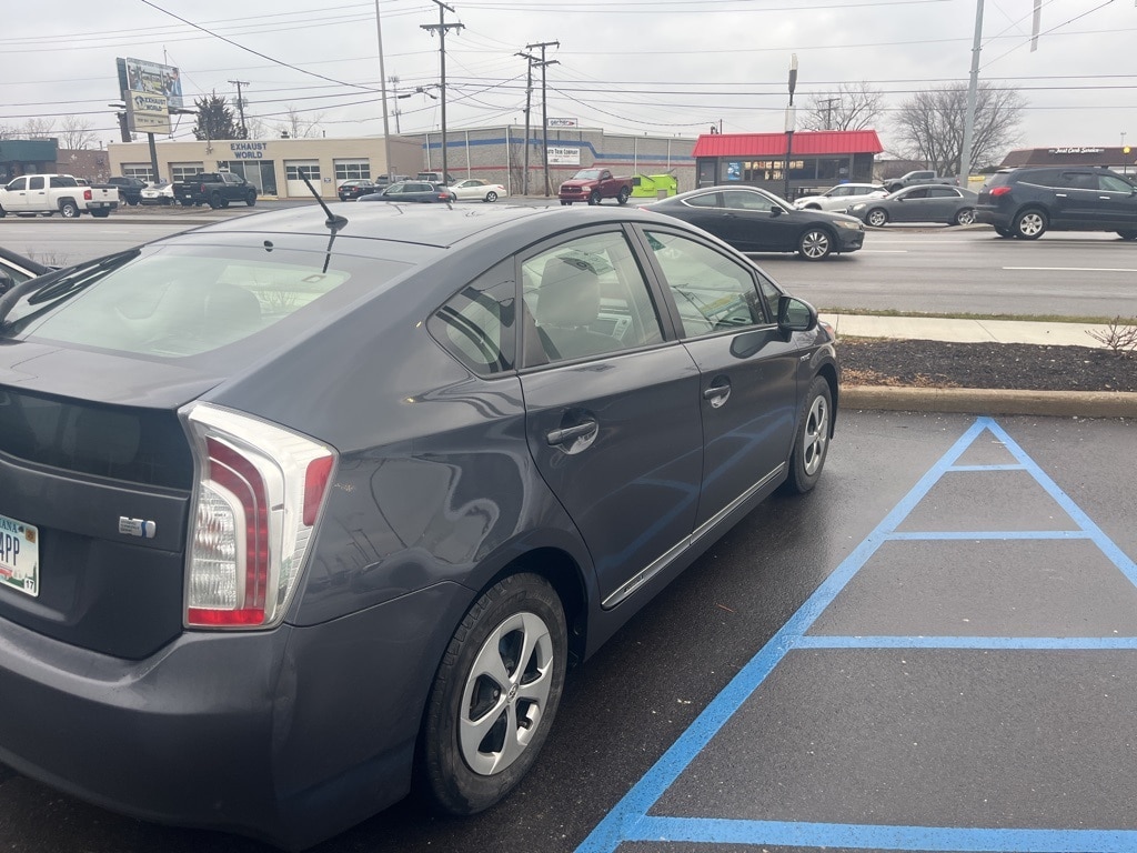 2012 TOYOTA PRIUS - Image 2