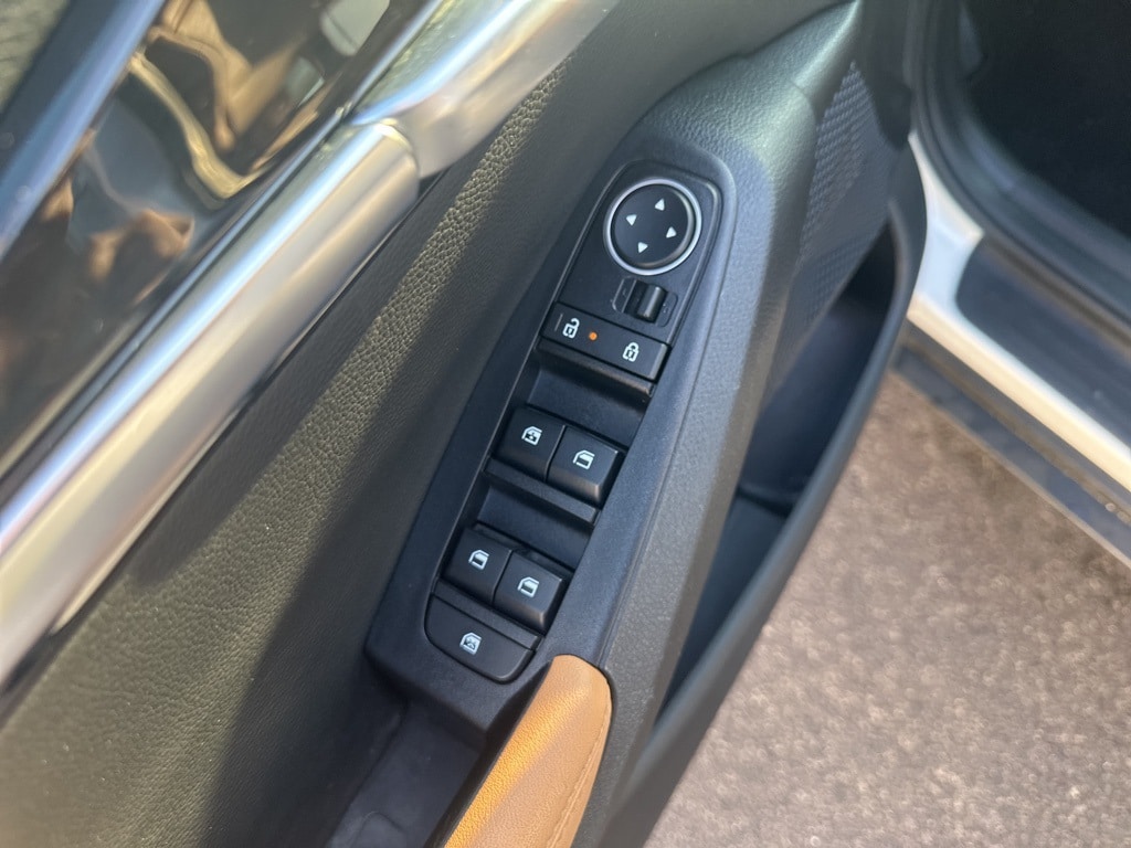 2024 KIA SELTOS - Image 10