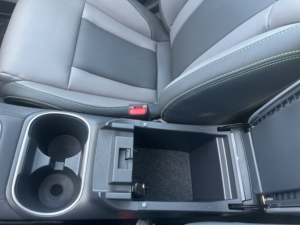 2025 SUBARU OUTBACK - Image 16