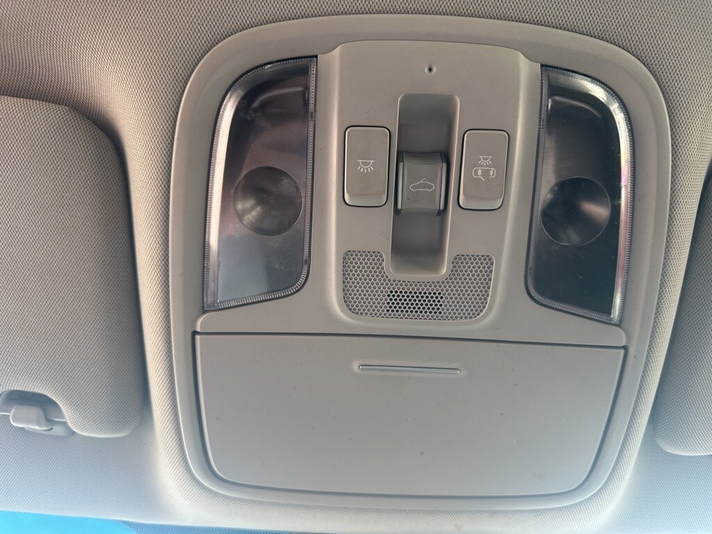 2019 KIA OPTIMA - Image 21