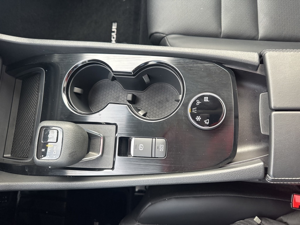 2023 NISSAN ROGUE - Image 17