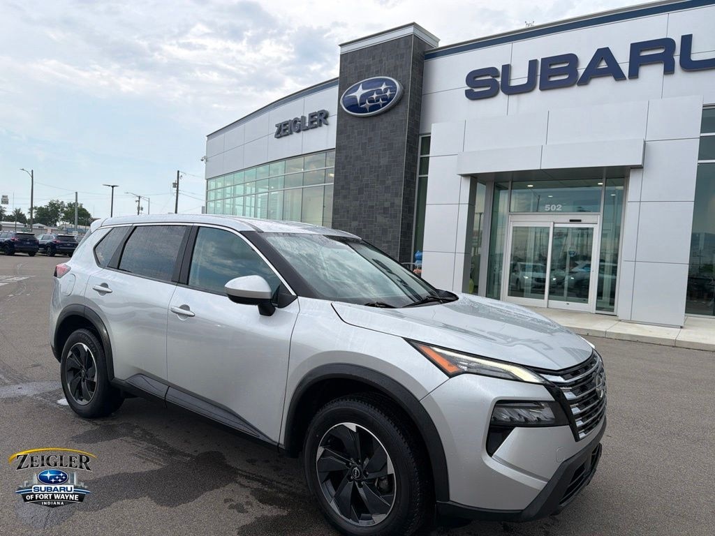 Used 2024 Nissan Rogue SV SUV