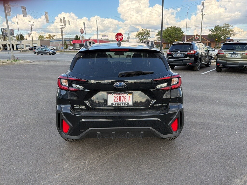 2025 Subaru Crosstrek Premium photo 4