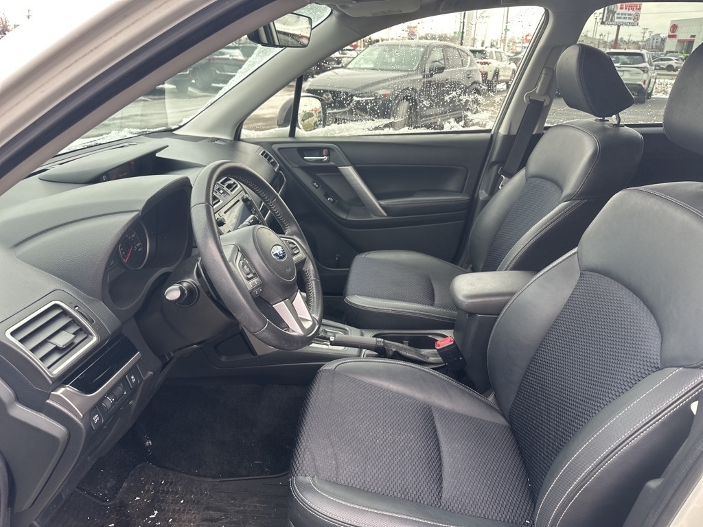 2018 SUBARU FORESTER - Image 9