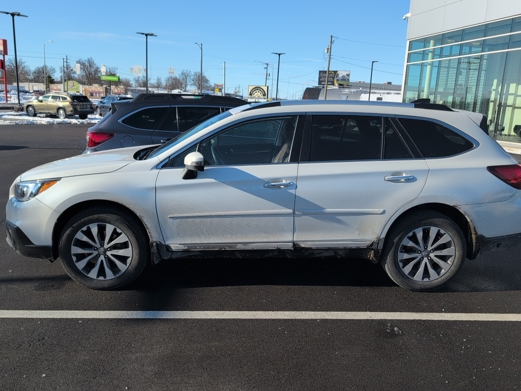 Used 2017 Subaru Outback 2.5i SUV
