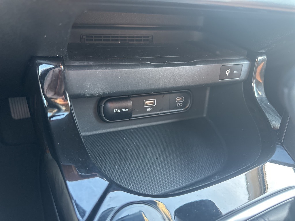 2024 KIA SELTOS - Image 18