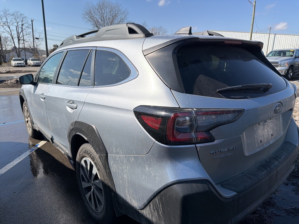 2025 SUBARU OUTBACK - Image 4
