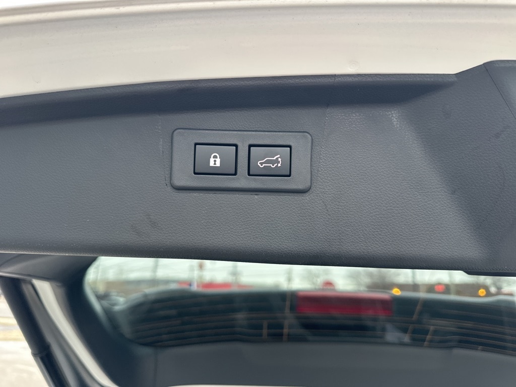 2025 SUBARU OUTBACK - Image 31