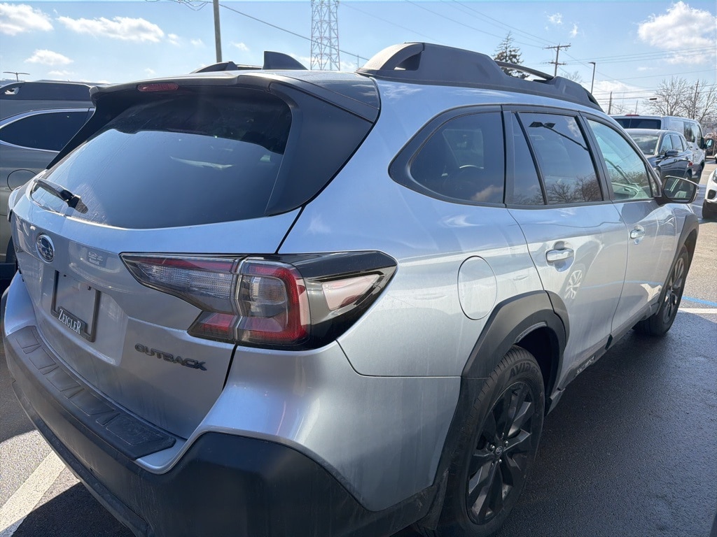 2025 SUBARU OUTBACK - Image 2