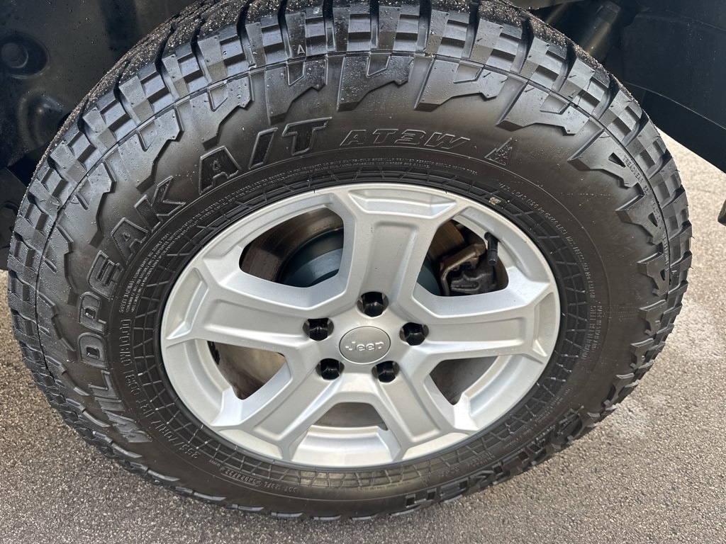 2021 JEEP WRANGLER - Image 32