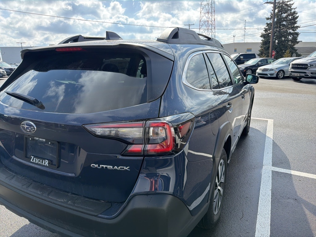 2025 SUBARU OUTBACK - Image 3