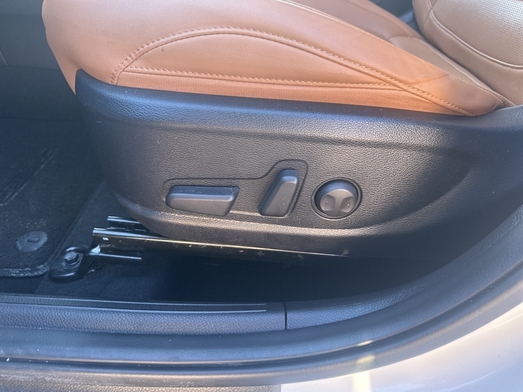 2024 KIA SELTOS - Image 12