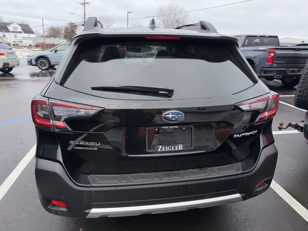 Used 2025 Subaru Outback Limited SUV