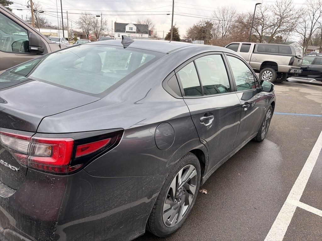 2025 SUBARU LEGACY - Image 3