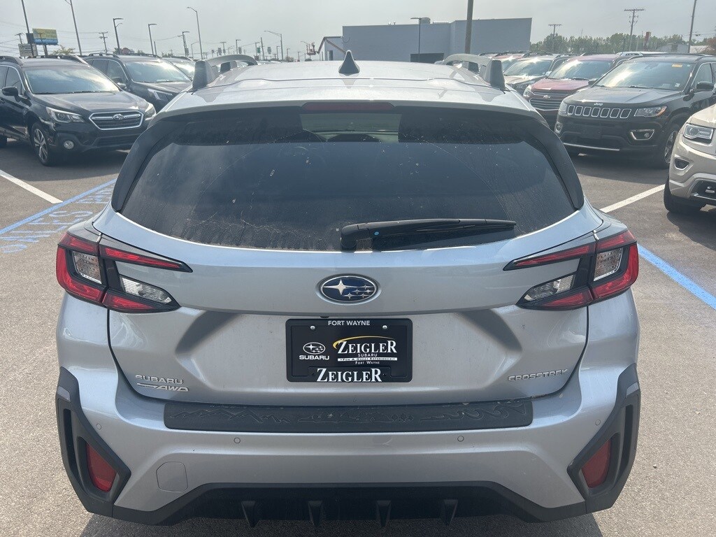 2025 Subaru Crosstrek Limited photo 3