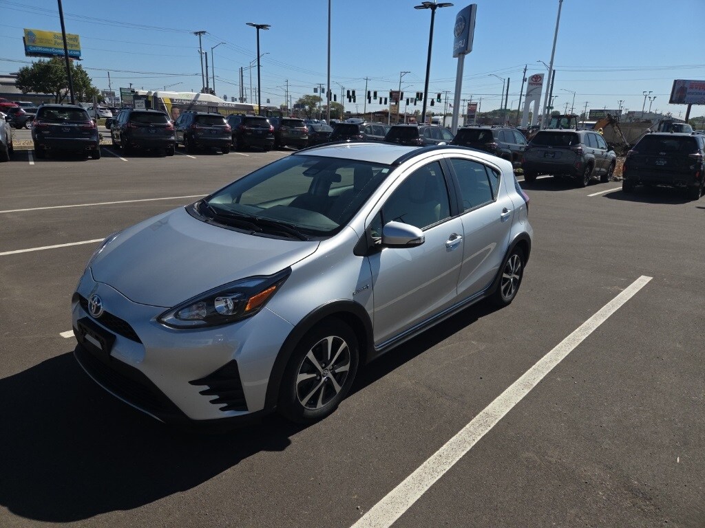 2018 Toyota Prius C One Two Three Four photo 2