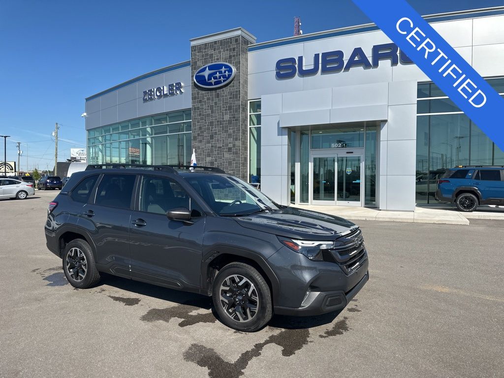 2025 Subaru Forester Premium's photo