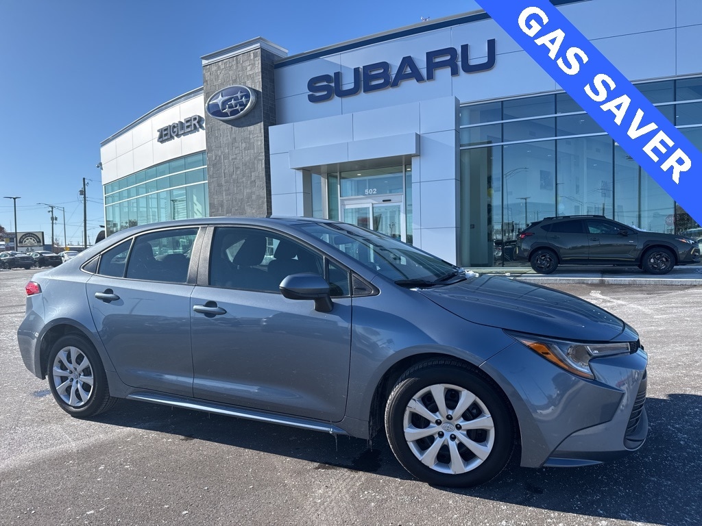 2024 Toyota Corolla LE's photo