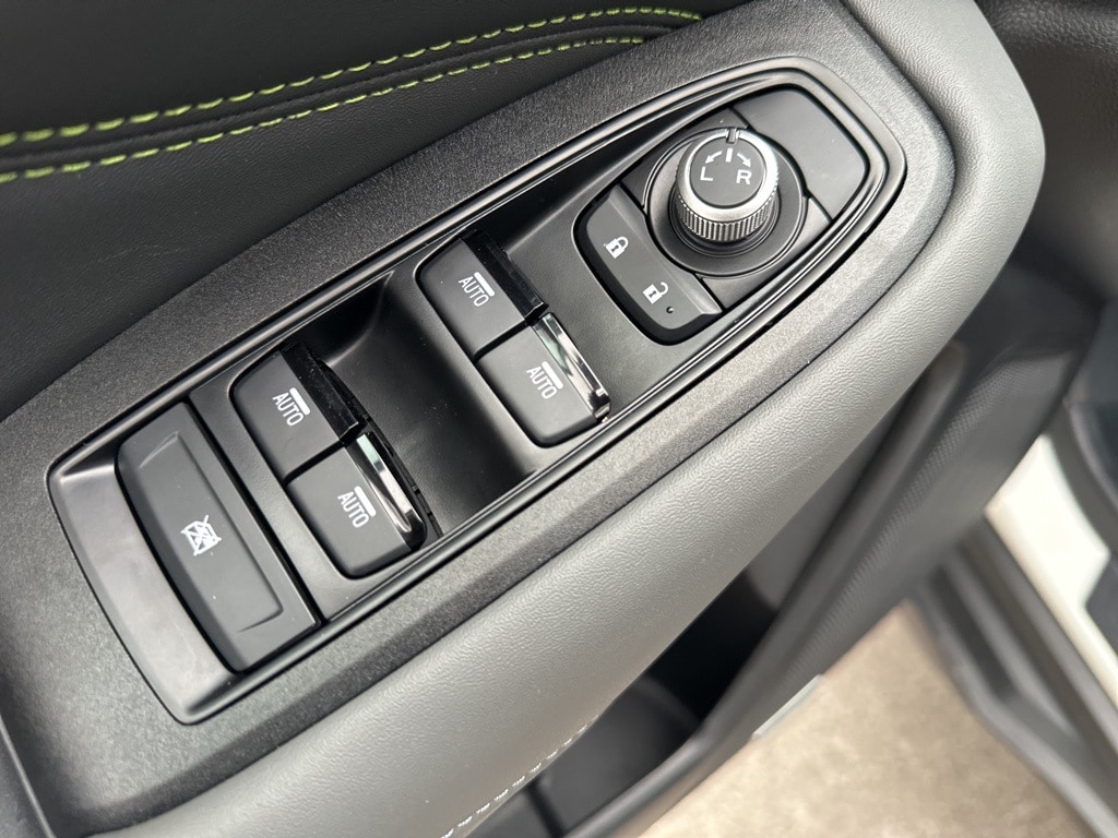 2025 SUBARU OUTBACK - Image 10