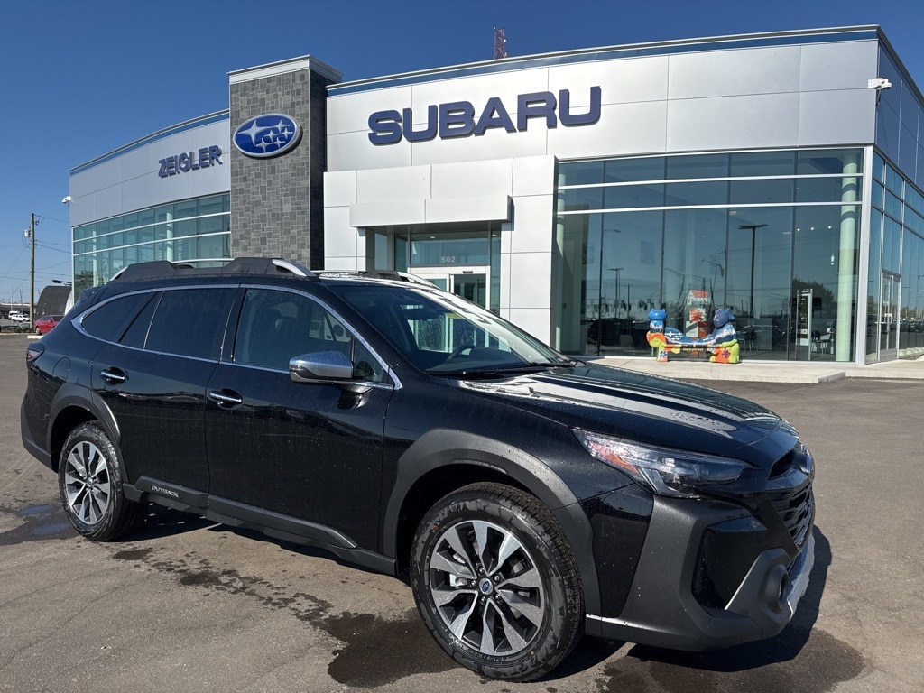 2025 Subaru Outback Touring's photo