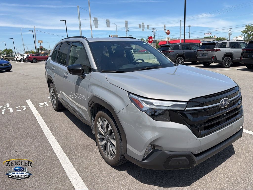 2025 Subaru Forester Touring's photo