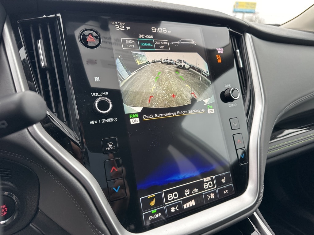 2025 SUBARU OUTBACK - Image 17