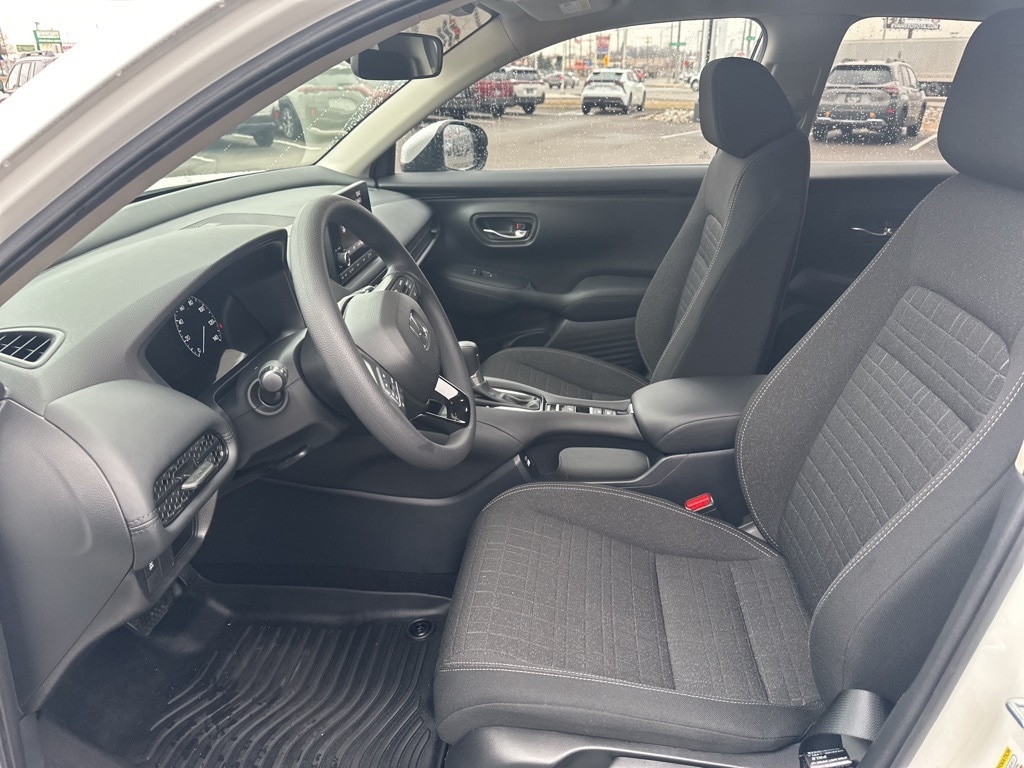 2023 HONDA HR-V - Image 9