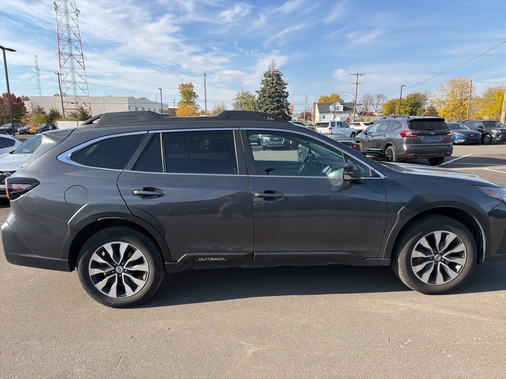 2024 Subaru Outback Limited photo 2