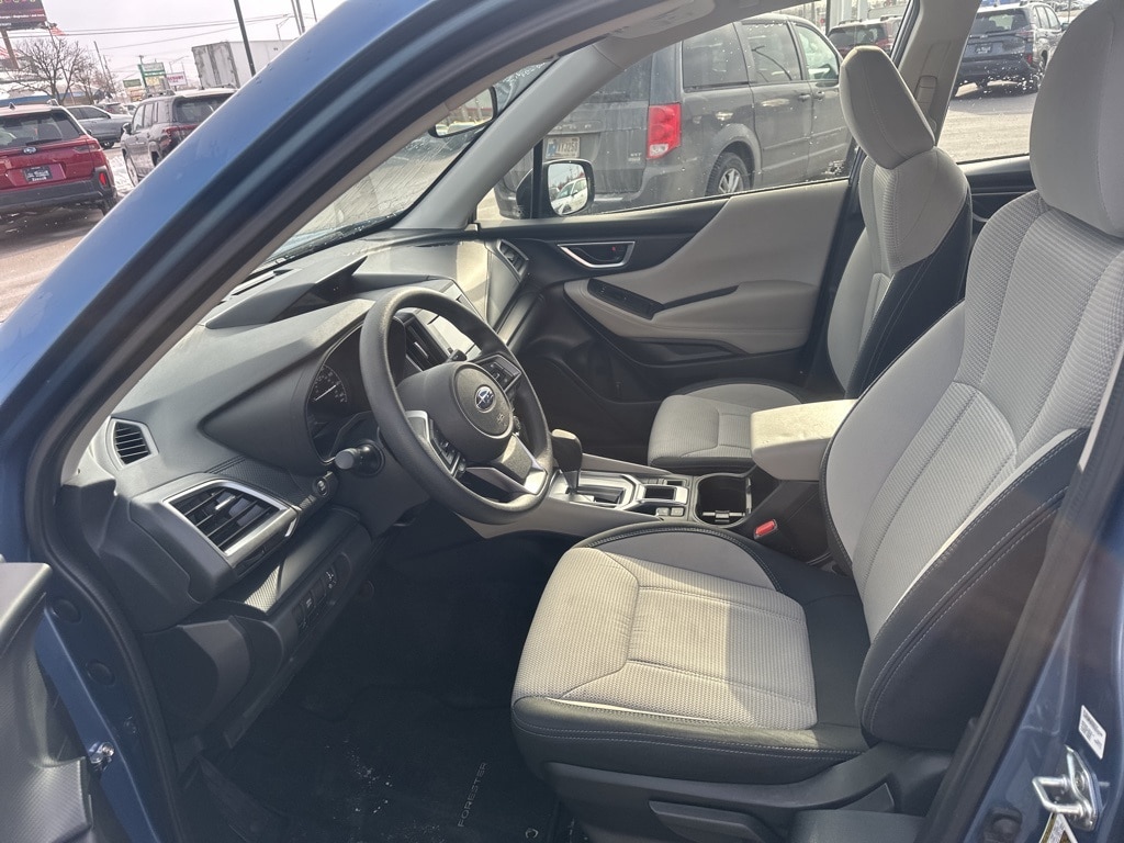 2022 SUBARU FORESTER - Image 9