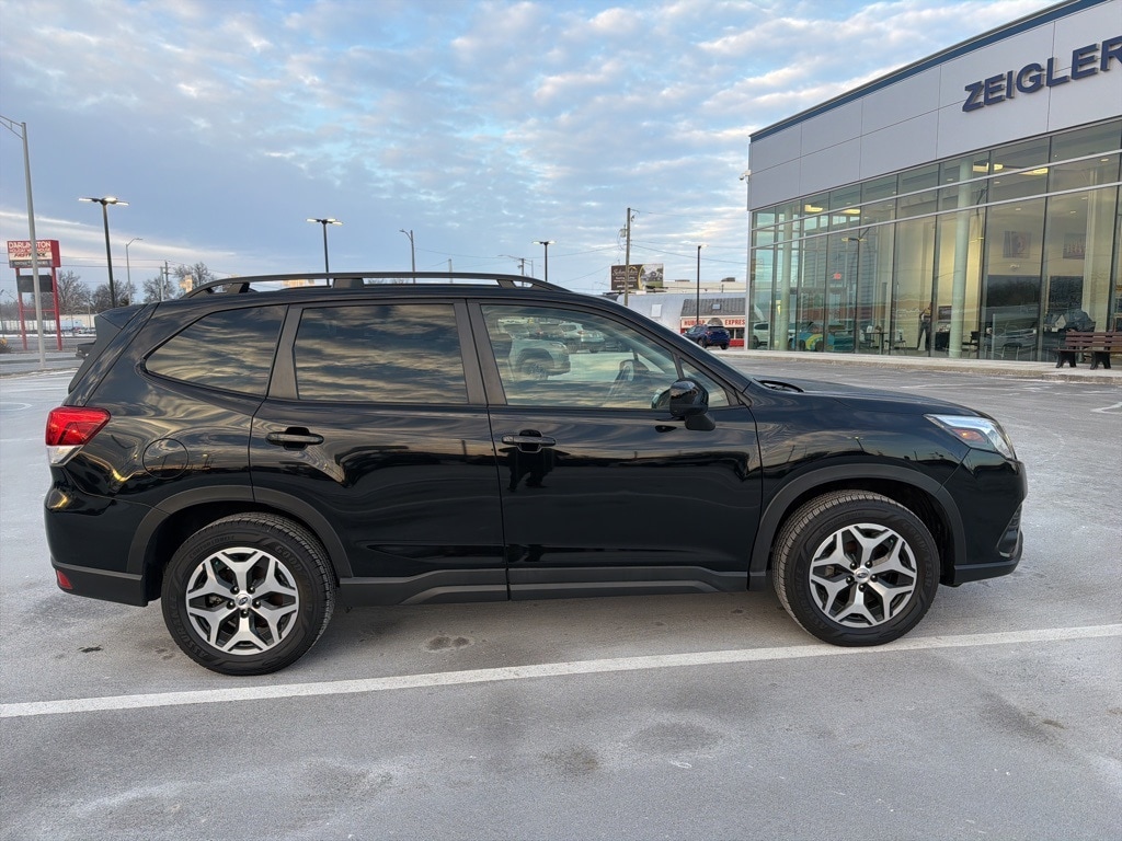 Used 2024 Subaru Forester Premium SUV
