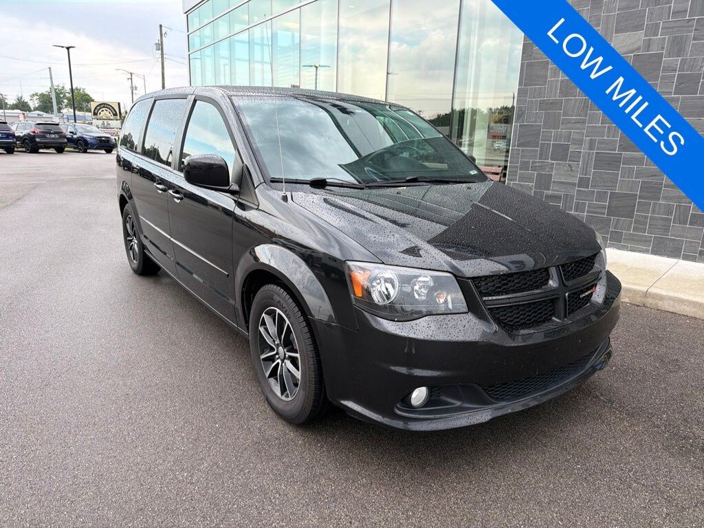 Used 2016 Dodge Grand Caravan SXT Minivan/Van