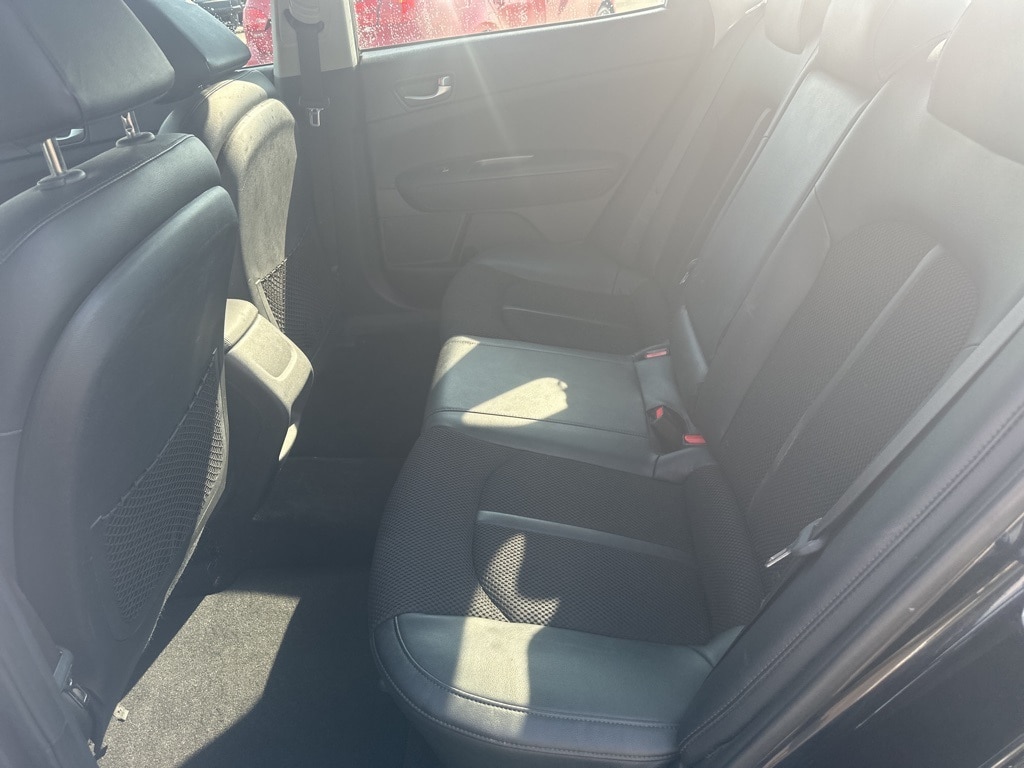 2019 KIA OPTIMA - Image 24