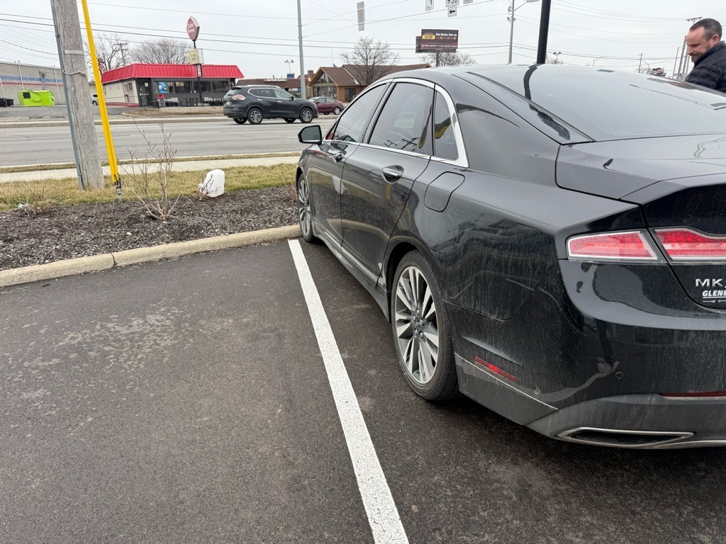 2017 LINCOLN MKZ - Image 3