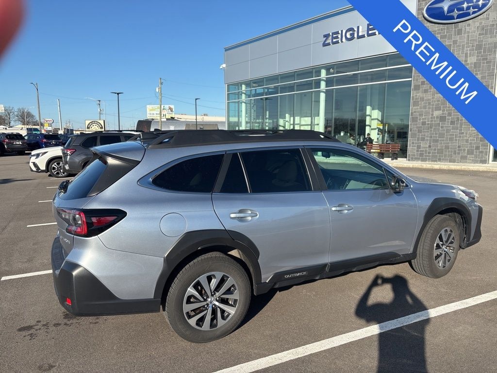 Used 2024 Subaru Outback Premium SUV