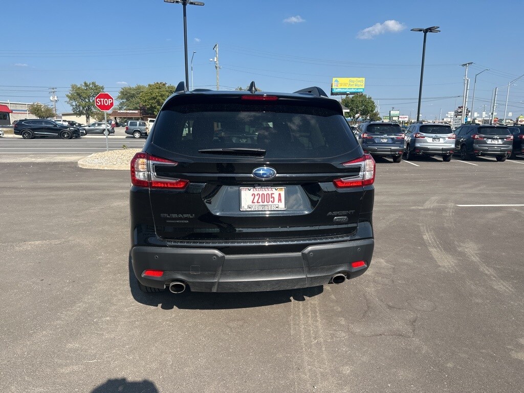 2025 Subaru Ascent Onyx Edition photo 2
