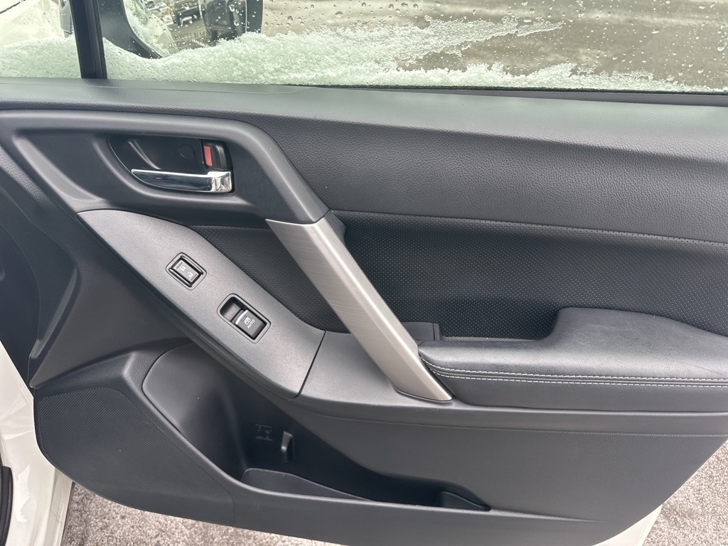 2018 SUBARU FORESTER - Image 8