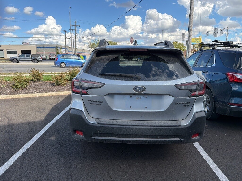 2024 Subaru Outback Onyx Edition XT photo 3