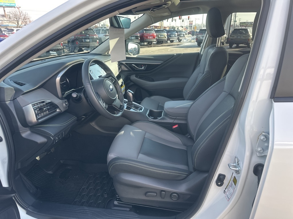 2025 SUBARU OUTBACK - Image 9