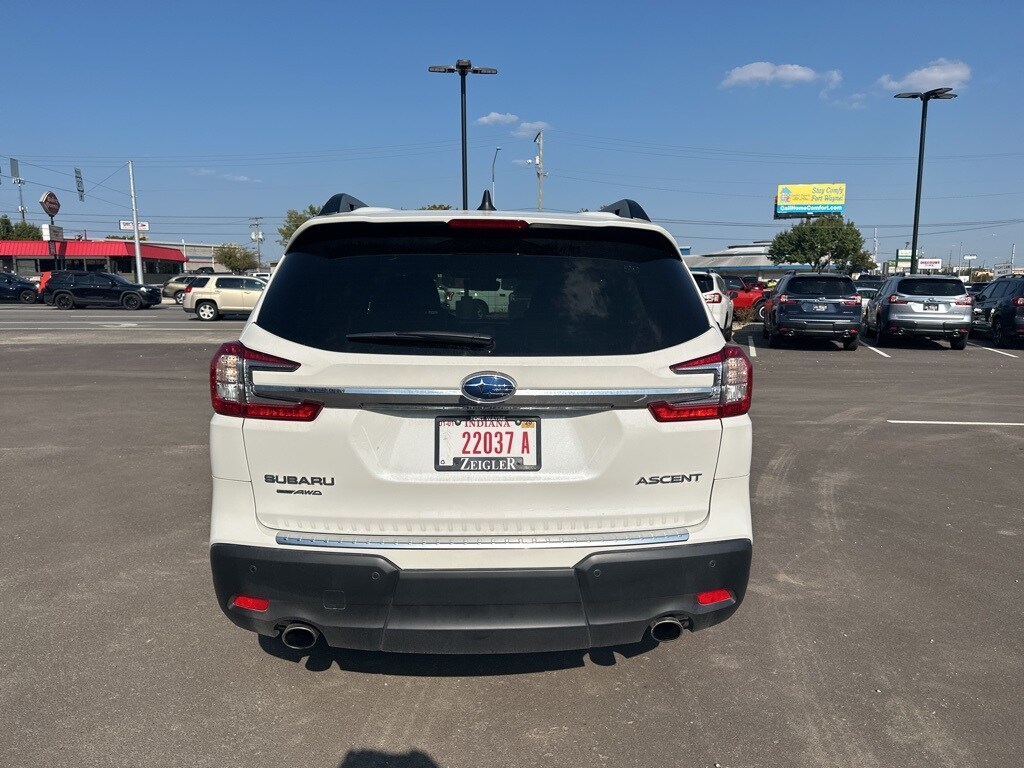 2025 Subaru Ascent Premium photo 3