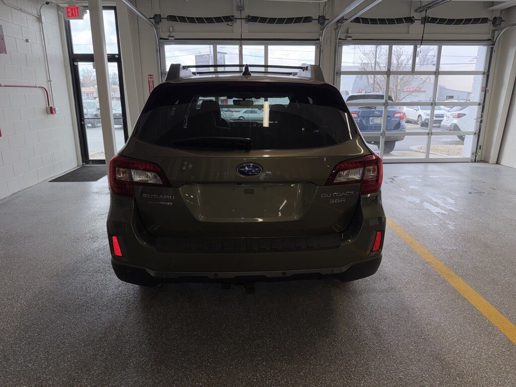 2017 Subaru Outback 3.6R photo 4