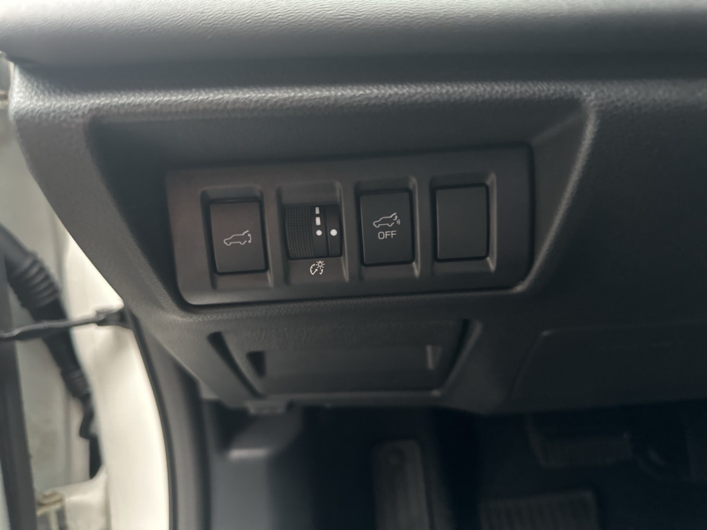 2023 SUBARU OUTBACK - Image 11