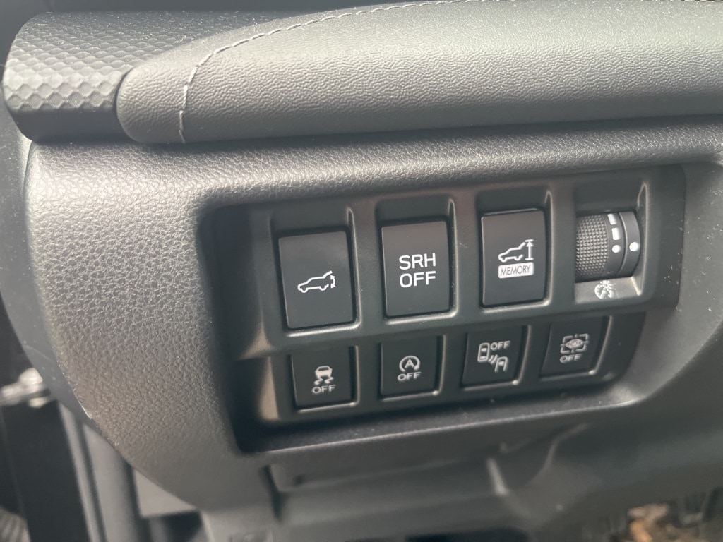 2023 SUBARU FORESTER - Image 11