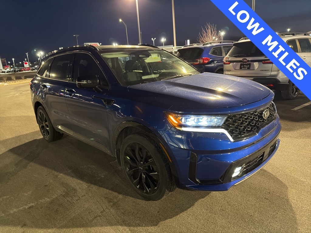 2021 KIA SORENTO - Image 1