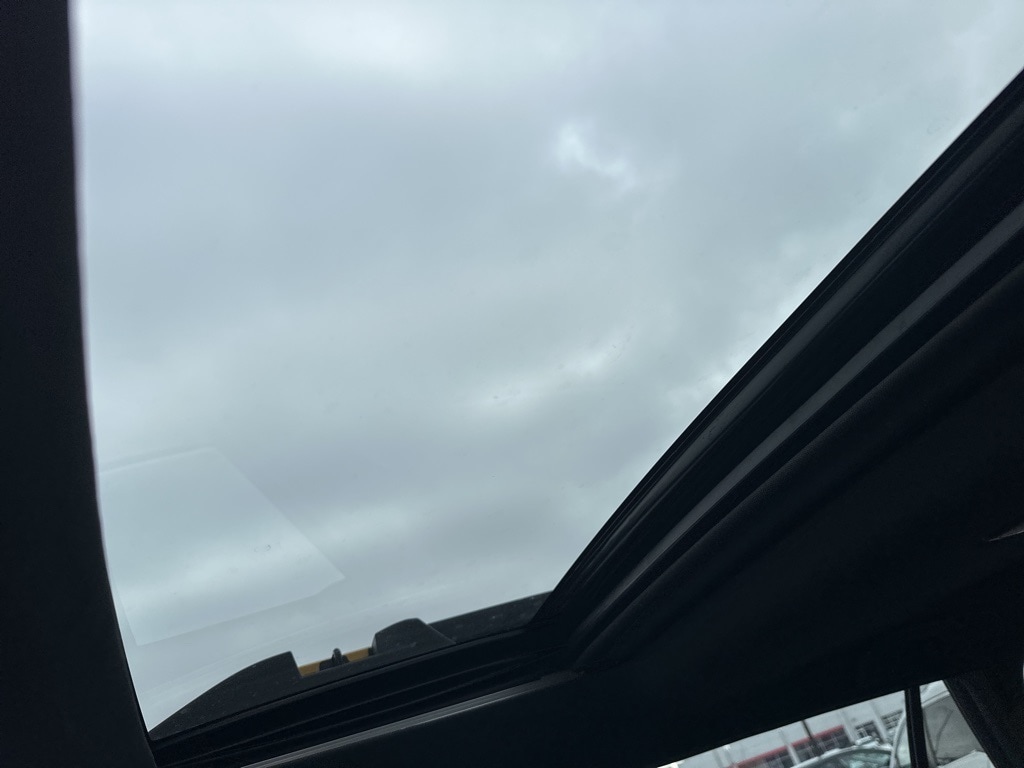 2023 SUBARU OUTBACK - Image 21