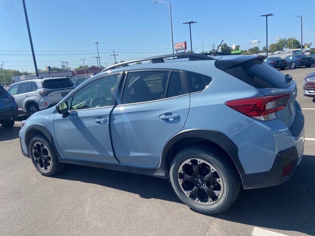 2023 Subaru Crosstrek Base photo 2