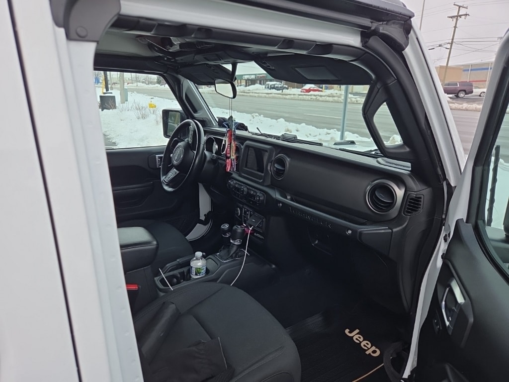 2021 JEEP WRANGLER - Image 4