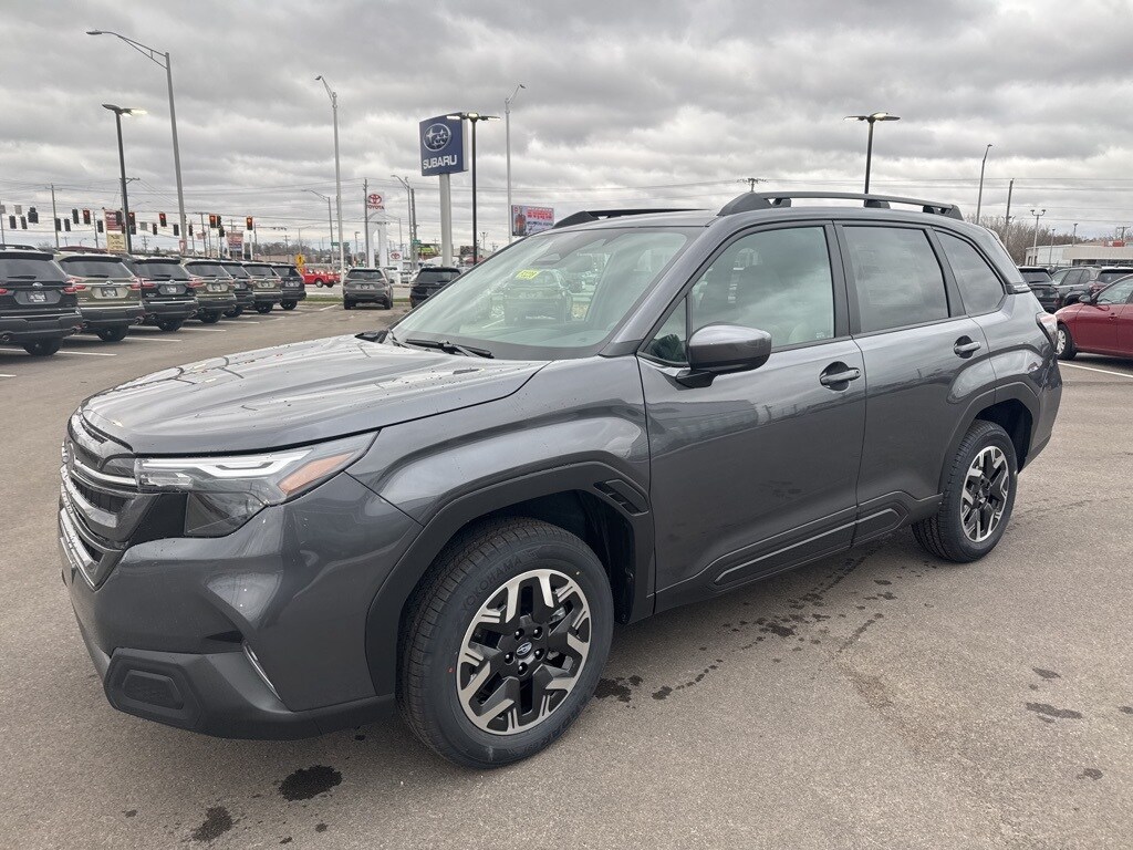 2026 Subaru Forester Premium photo 2